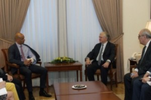Министр иностранных дел Армении принял специального представителя Генерального 
секретаря НАТО по Южному Кавказу и Центральной Азии Джеймса Аппатурая