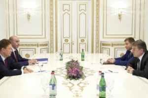 Карен Карапетян и Алексей Миллер обсудили ход и перспективы развития сотрудничества