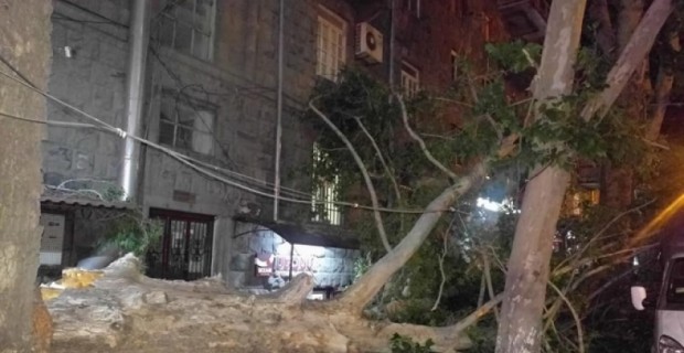 Փոթորիկ մայրաքաղաքում