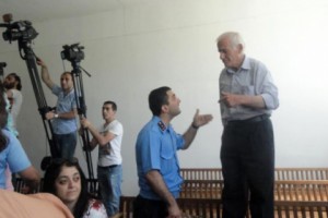 Court Mayhem: Sasna Dzrer Trial Halted as Police Battle Attorneys