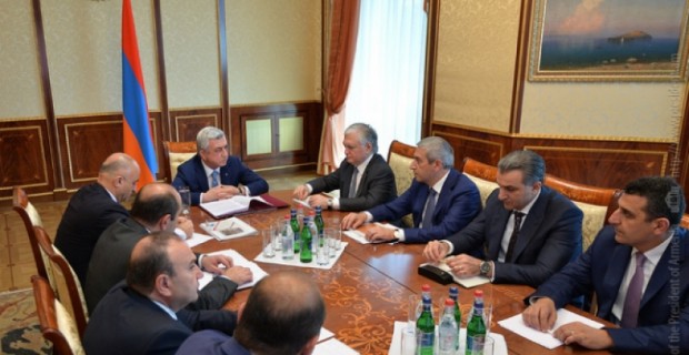Президент провёл совещание по вопросам повестки армяно-индийского экономического 
сотрудничества
