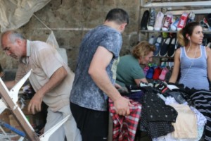 Продолжается демонтаж павильонов на вещевом рынке “Фирдуси”
