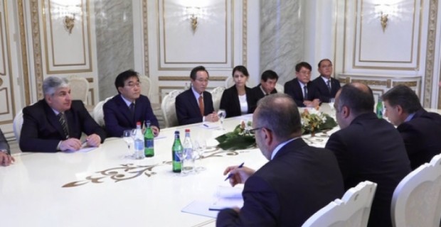 Премьер-министр принял делегацию корейской провинции Джеолабук-до