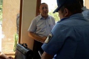 Մինչև հատուկ սարքավորումներ ձեռք բերելը փաստաբանի կամ նրա իրերի զննություն չի իրականացվելու. դատական դեպարտամենտ