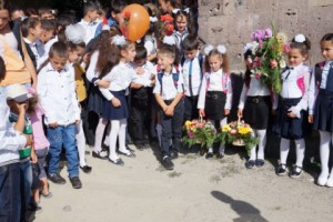 No Classes Today in Pyunik; Parents Protest Government Decision to Close Village School
