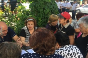 «Վերնիսաժի» մոտ քսան առևտրականի այսօր արգելեցին ապրանք վաճառել