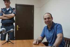 «Ճիշտ չգիտես, Մհե՛ր, դատարանը մեզ չի կարող որևէ բան պարտավորեցնի»
