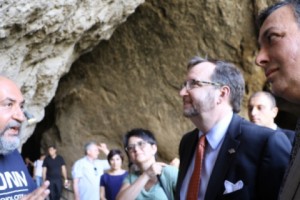 U.S. Ambassador Mills Attends Opening of Refurbished Areni-1 Cave