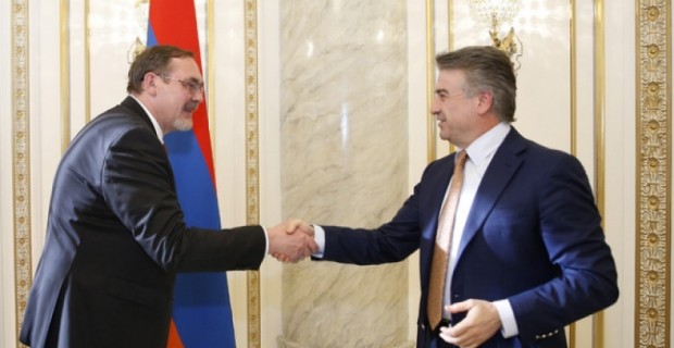 Карен Карапетян принял посла РФ