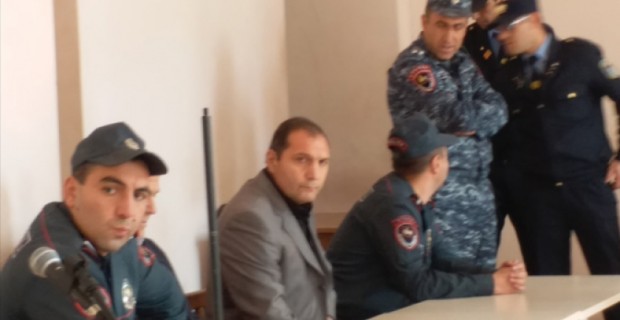 Դատարանը երկրորդ անգամ վերսկսեց «Կայարանցի Թևոսիկի» եղբոր և Մովսես 
Ներսիսյանի սպանության գործով դատաքննությունը