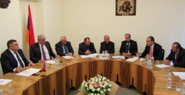 Վայոց ձորում մարզպետի և խոշոր տնտեսվարողների հետ քննարկվել են բնապահպանական նորմերի պահպանման խնդիրները