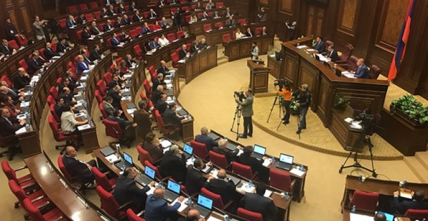 Парламент принял проект закона РА “О военной службе и статусе военнослужащего”