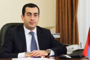 Գյուղատնտեսության փոխնախարարը համոզված է, որ գործարանների խաղողի 
այգիները 
չեն 
խանգարում խաղողագործ գյուղացիներին
