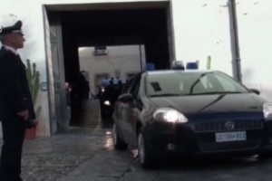 Italy Arrests 25, Including Cosa Nostra “Mistress”
