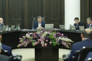 Վարչապետը հանձնարարեց սննդամթերքի արտահանման և ներմուծման պահանջվող փաստաթղթերի, փորձաքննության կարգի հստակեցում կատարել