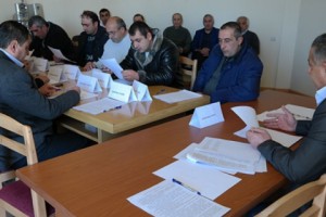 Մարմաշեն համայնքի ավագանու մեծ մասը համառորեն դեմ է քվեարկում բարձր 
դրույքաչափով 
աշխատավարձի առաջարկին