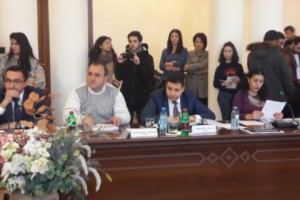 «Լուսավոր Հայաստանը» մասնակցեց Վանաձորի ավագանու նիստին, սակայն 2018-ի 
բյուջեի նախագծին դեմ քվեարկեց