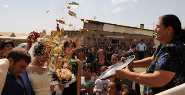 Demolishing Stereotypes: Young Yezidi Women in Armenia are Trying to Effect Change
