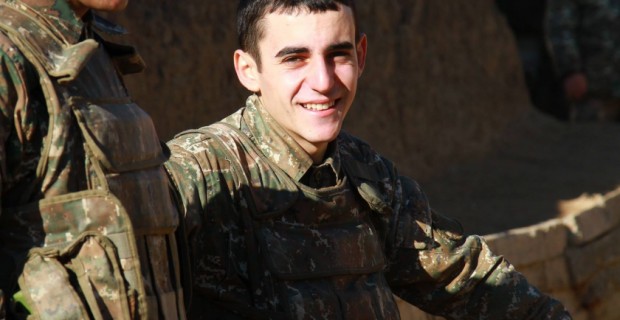 Հայկական բանակը 26 տարեկան է (լուսանկարներ)