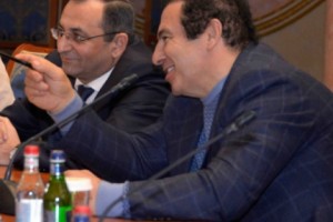 Ծառուկյանը բնապահպանության նախարարությանը «Նիվա»-ներ է նվիրել