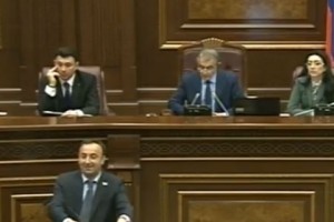 Հրայր Թովմասյանը կկասեցնի իր անդամակցությունը ՀՀԿ-ին