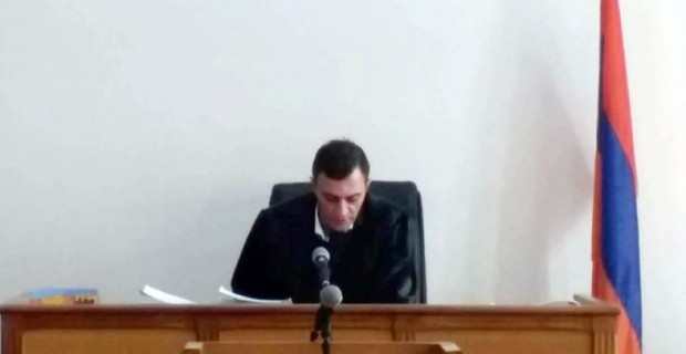 Աշխատանքի և սոցիալական հարցերի նախարարության պաշտոնյաների գործով 4 ամսվա 
ընթացքում նշանակված նիստերից  միայն մեկն է կայացել