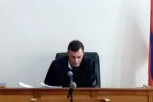 Աշխատանքի և սոցիալական հարցերի նախարարության պաշտոնյաների գործով 4 ամսվա 
ընթացքում նշանակված նիստերից  միայն մեկն է կայացել