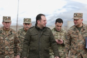 Վիգեն Սարգսյանն այցելել է 2-րդ բանակային զորամիավորման զորամասեր