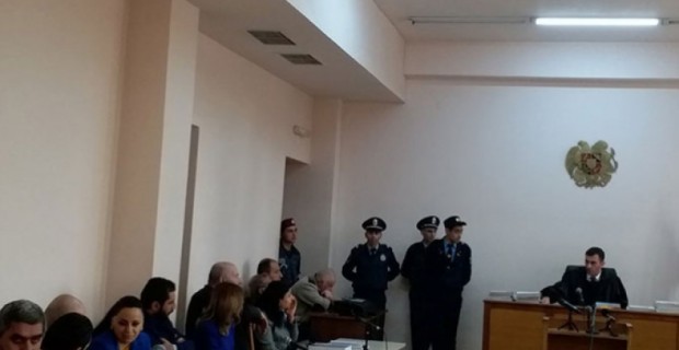 Փաստաբանն ասում է, որ Նորքի «զինված խմբի» գործով պարագլուխ համարվող Արթուր 
Վարդանյանի առողջական վիճակը գնալով վատանում է
