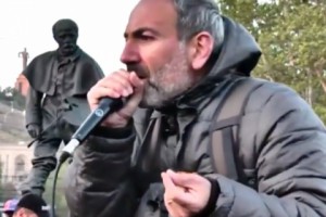 Никол Пашинян доставлен в медцентр “Наири”