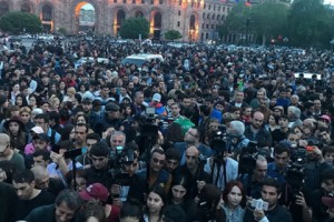 Митинг на площади Республики: день второй (обновляется) 

