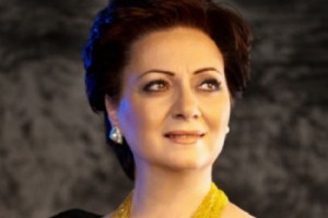 Асмик Папян: “Армения незамедлительно нуждается в молодом, образованном, умелом, 
широкомыслящем, владеющем языками, любящем родину руководителе”