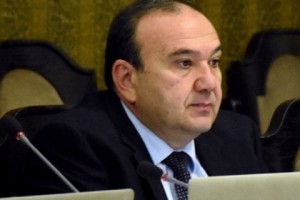 Armenia's Education Minister Issues Warning to Parents and Students; Stop the School Strikes