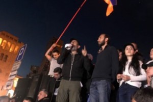 Никол Пашинян: “Провозглашенная нами “бархатная” революция не может остановиться на 
полпути. Она должна быть продолжена до конца”