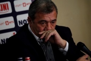 Yerevan: Protesters Claim Football Federation President Hayrapetyan Hit Children