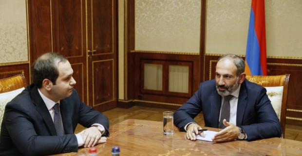 Директор СНБ доложил премьер-министру о ситуации в сфере безопасности страны