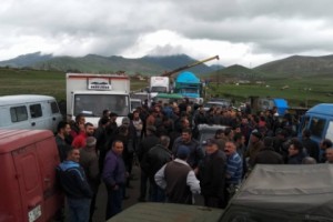Արագածոտնի մարզի մի շարք գյուղերի բնակիչներ դժգոհում են մթերվող կաթի գների 
իջեցումից