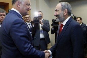 Nikol Pashinyan and Igor Dodon Discuss Armenian-Moldovan Cooperation