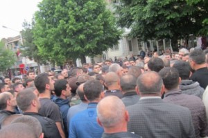 Artsakh: Protesters Promise to Again Block Main Thoroughfare in Stepanakert