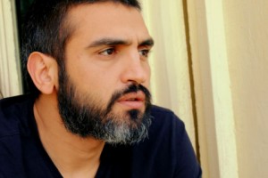 Բալկոնում Արեգ Բալայանն է