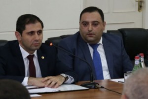 Սուրեն Պապիկյանը Սյունիքի մարզում ներկայացրել է նորանշանակ մարզպետին