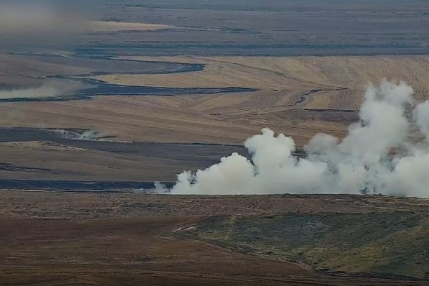 Artsakh Defense Ministry Reports Azerbaijani Troop and Equipment Redeployment Along Border