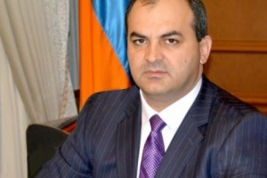Գլխավոր դատախազը դիմել է վարչապետին՝ Մանվել Գրիգորյանին 
անձեռնմխելիությունից զրկելու միջնորդության հարցի քննարկման նպատակով ԱԺ 
արտահերթ նիստ նախաձեռնելու համար