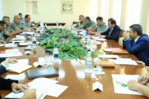 ՊՆ Վարչական համալիրում քննարկվել են զինված ուժերի արդիականացմանը վերաբերող հարցեր


