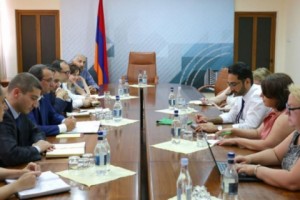Economic Development Minister Meets with World Bank Delegation