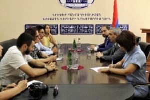 Artsakh Foreign Minister Hosts Armenian Assembly of America Interns

