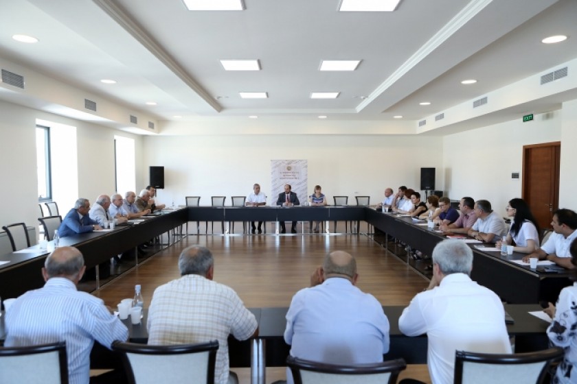 Արայիկ Հարությունյան. «Նախարարին կից հասարակական խորհուրդը պետք է իրական դերակատարություն 
ունենա»
