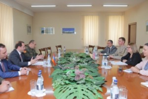 Դավիթ Տոնոյանն ընդունել է Միացյալ Թագավորության դեսպանին