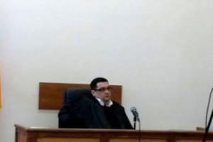 Քննիչների և փաստաբանի վերաբերյալ կաշառքի գործով ցուցմունք կտա էրեբունու քննչական բաժնի պետի տեղակալ  Բունիաթ Եղիազարյանը