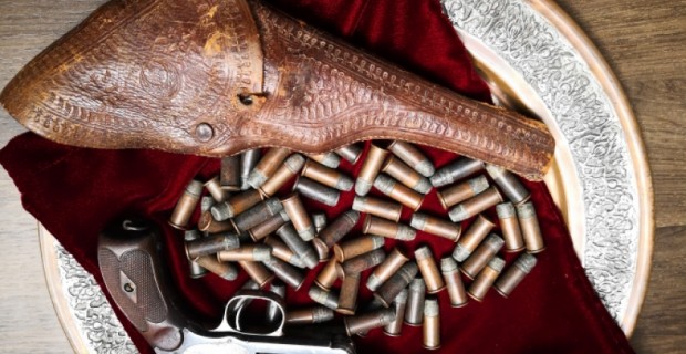 Syrian-Armenian Gifts Revolver Used in Aintab Resistance to Yerevan's Genocide Museum